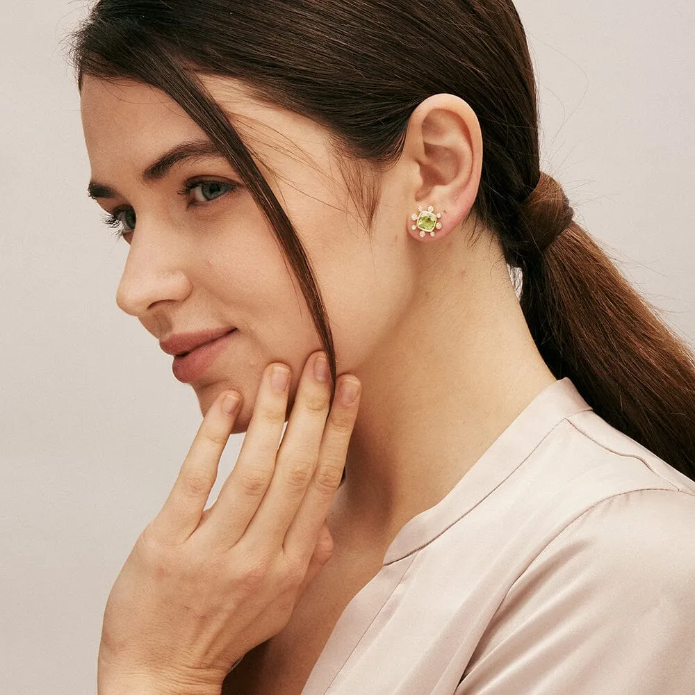 Cushion Studs