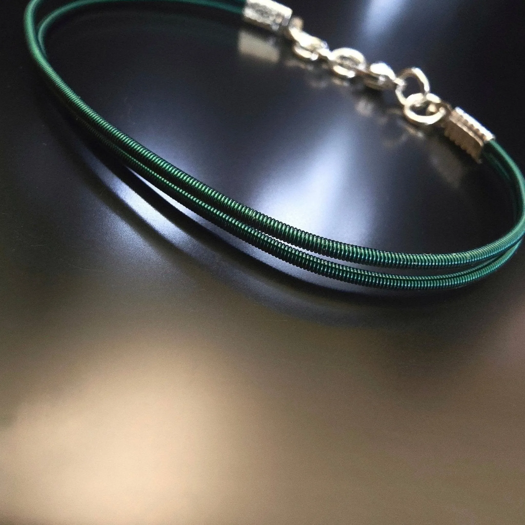 Green Harp String Clasp Style Bracelet