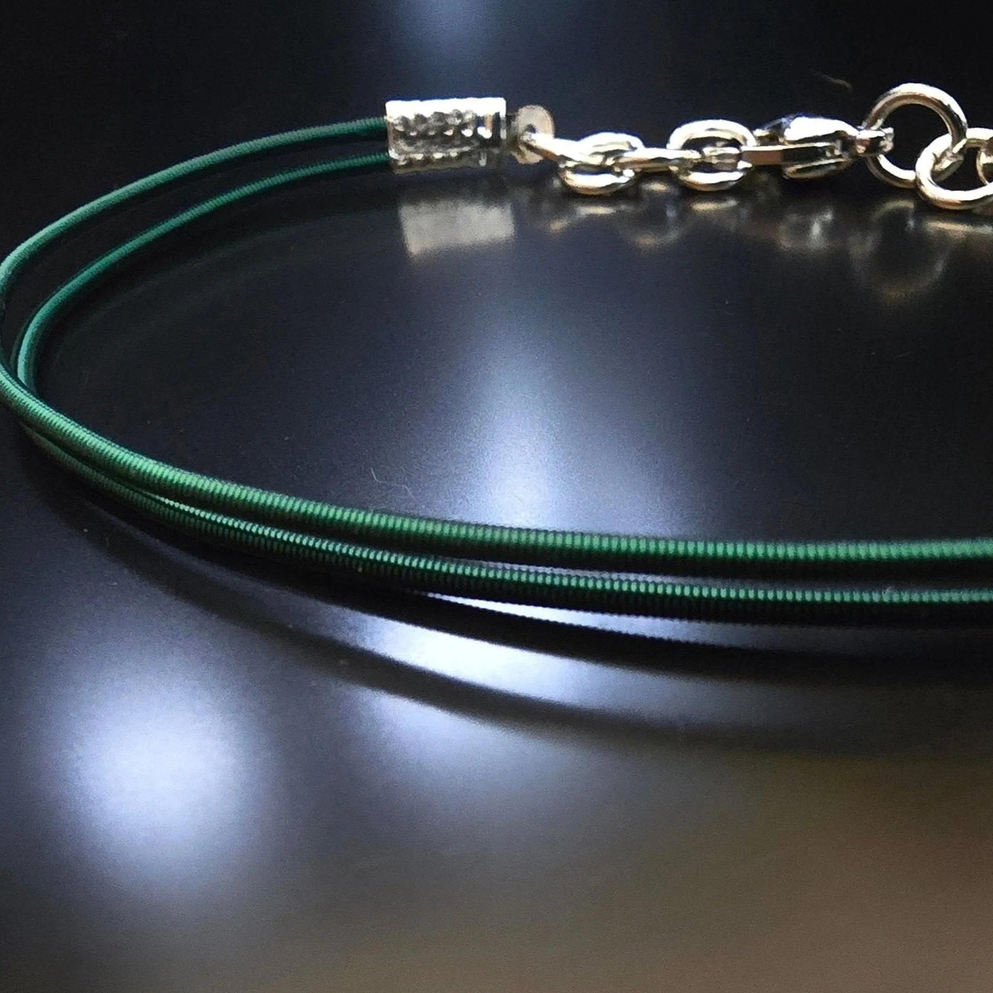 Green Harp String Clasp Style Bracelet